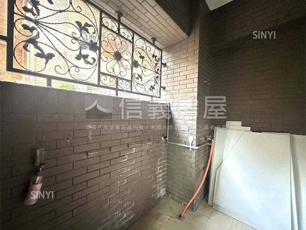 龜山稀有金店面房屋室內格局與周邊環境