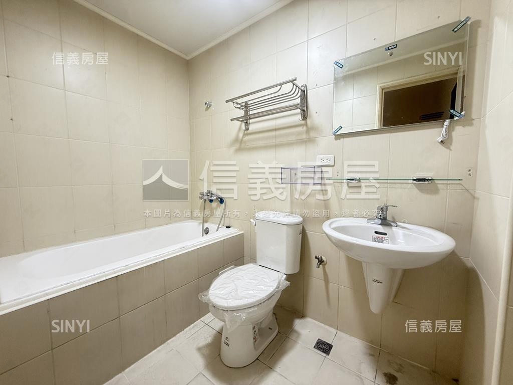 近７４孝親美透天屋況佳房屋室內格局與周邊環境