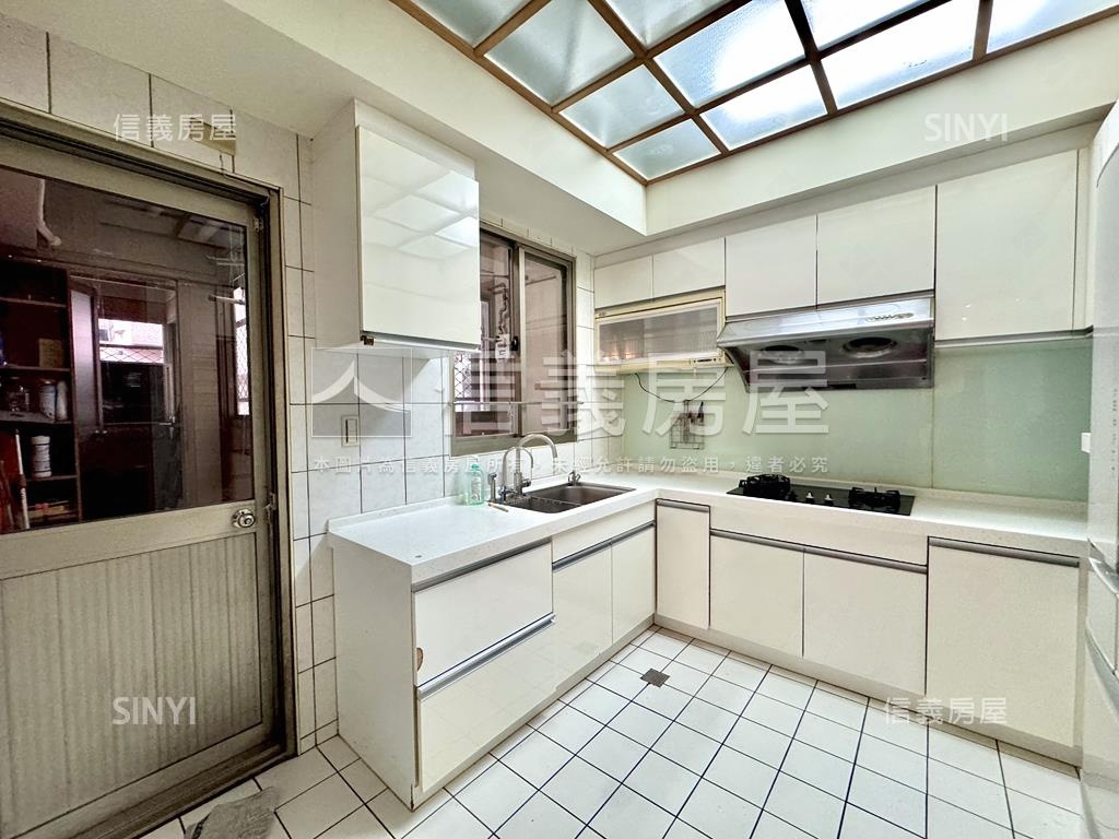 梅竹山莊朝南大戶雙平車房屋室內格局與周邊環境