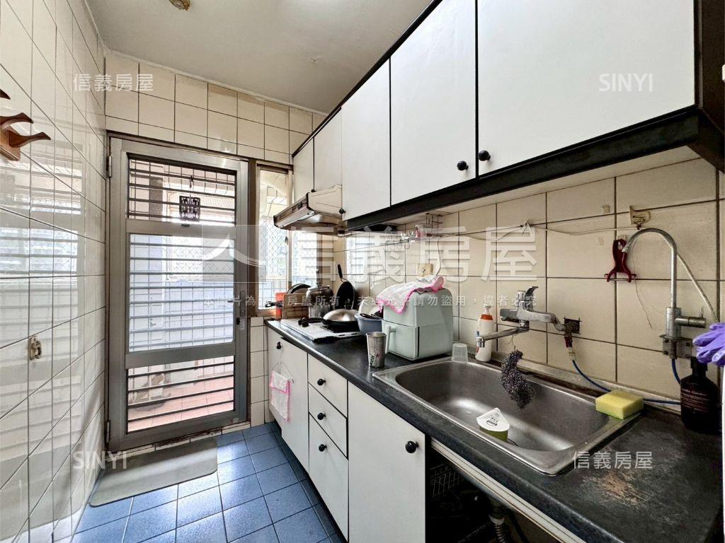 首購！北屯精華區三房平車房屋室內格局與周邊環境