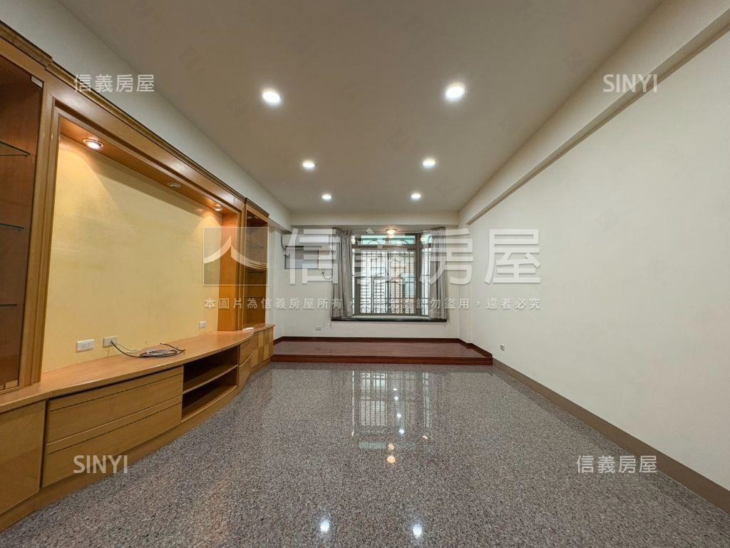 裕農二街大器店透房屋室內格局與周邊環境