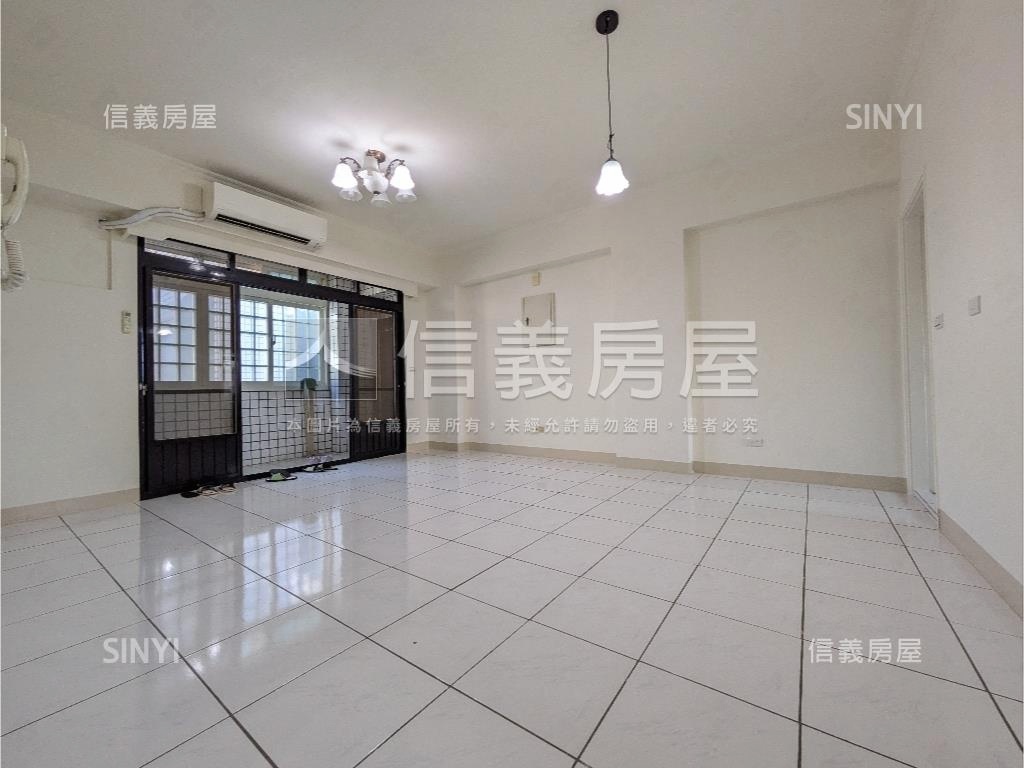 新莊街三房附車位房屋室內格局與周邊環境