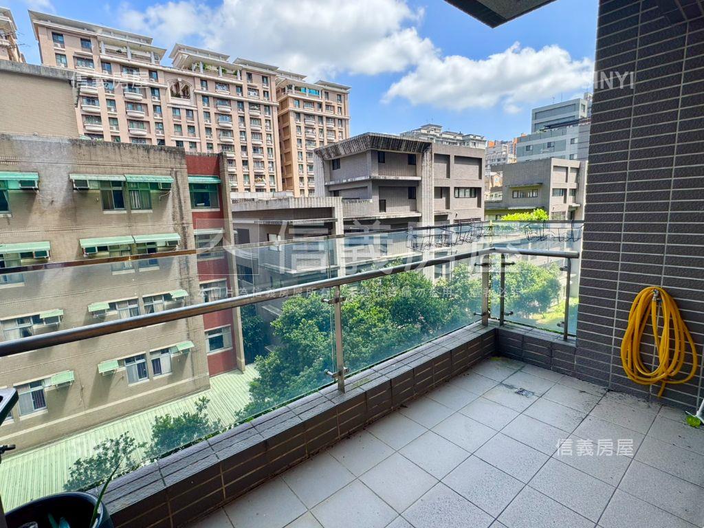 台北大·品味人生雙車位房屋室內格局與周邊環境