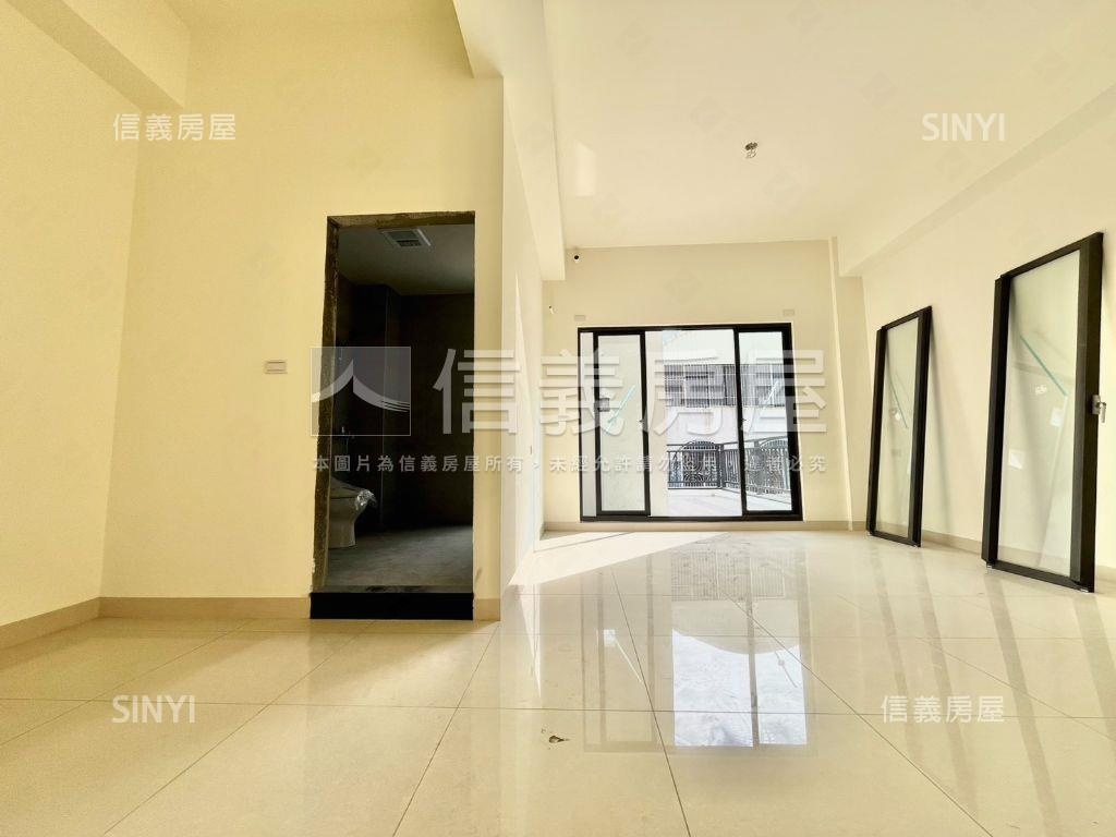 朝南｜電梯面寬雙車墅房屋室內格局與周邊環境