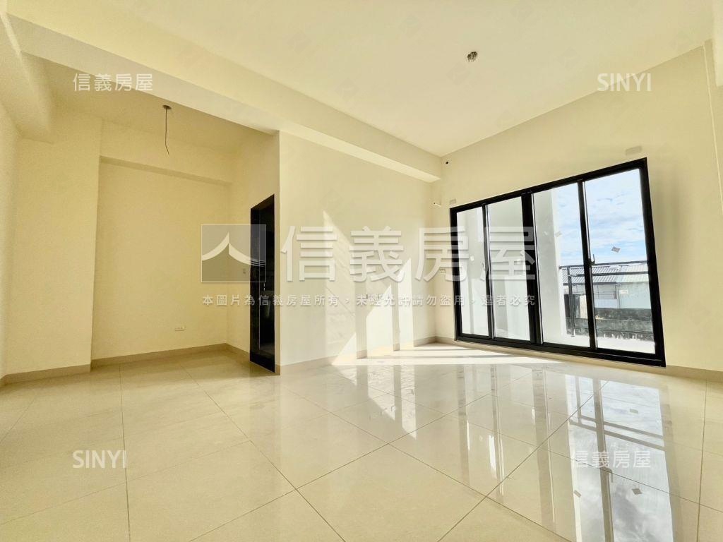 朝南｜電梯面寬雙車墅房屋室內格局與周邊環境