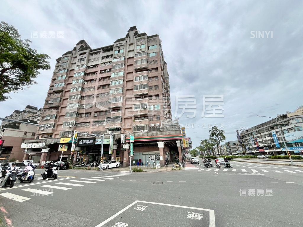 朝南｜電梯面寬雙車墅房屋室內格局與周邊環境