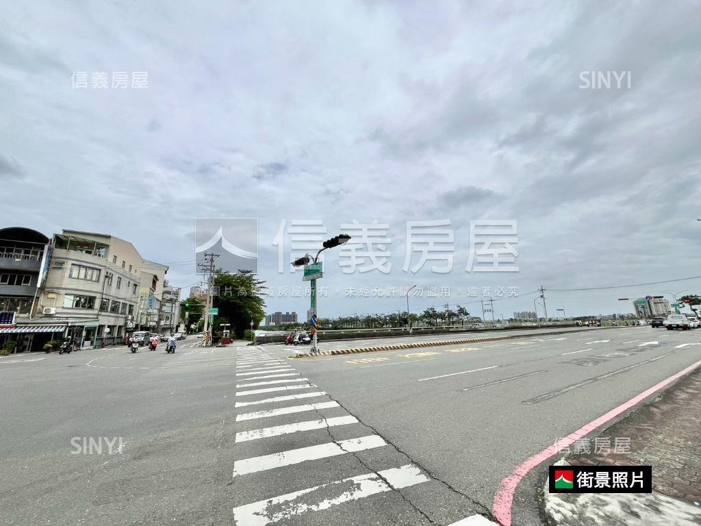 朝南｜電梯面寬雙車墅房屋室內格局與周邊環境