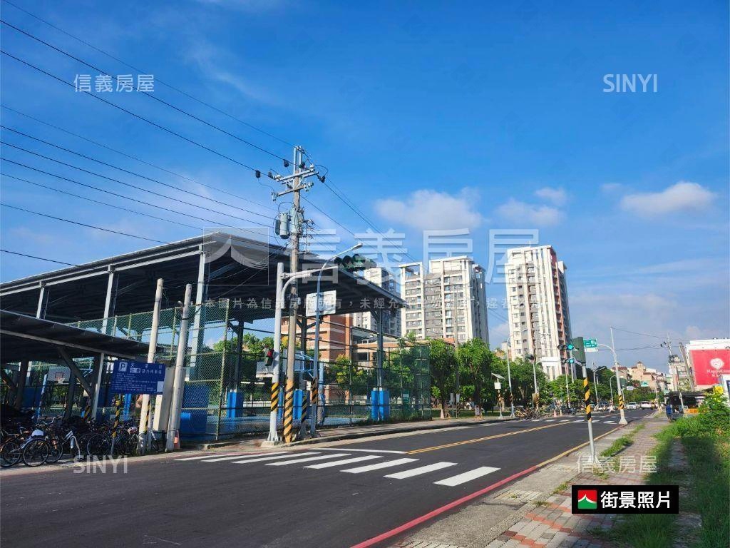 朝南｜電梯面寬雙車墅房屋室內格局與周邊環境