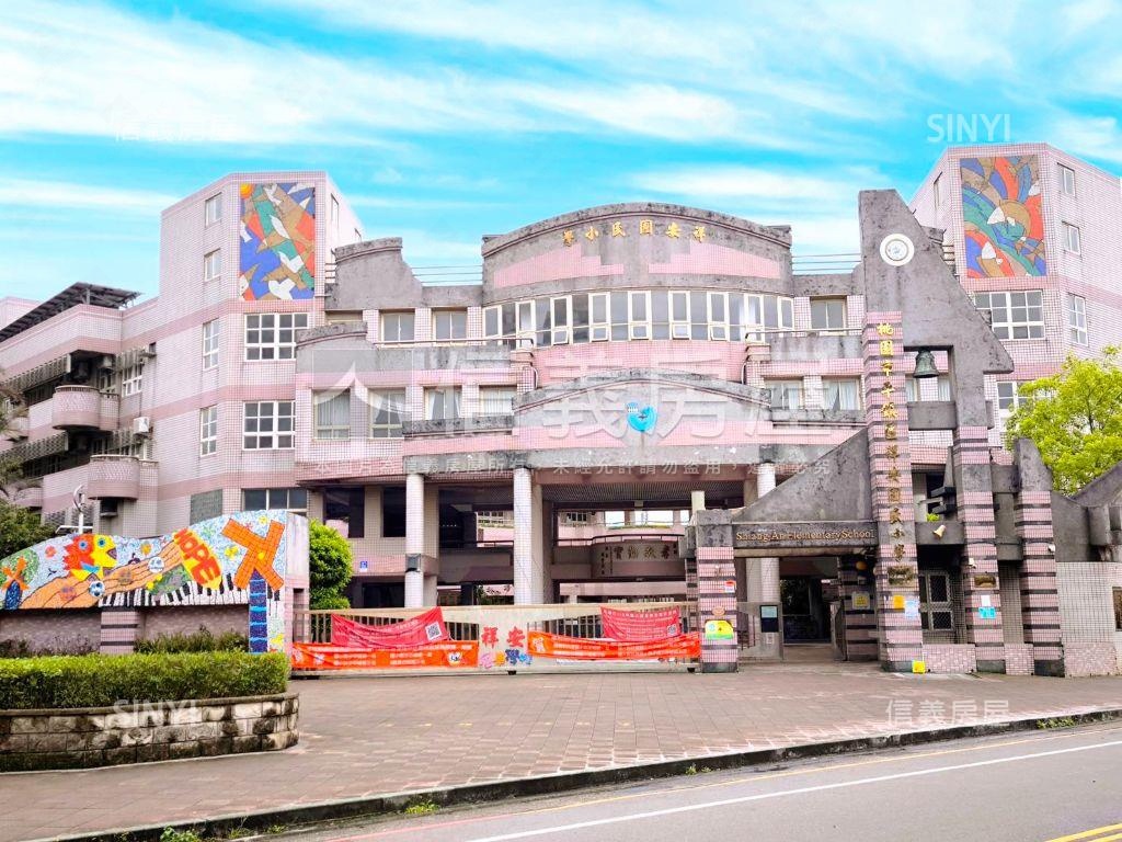 山仔頂匠心裝潢透天美宅房屋室內格局與周邊環境