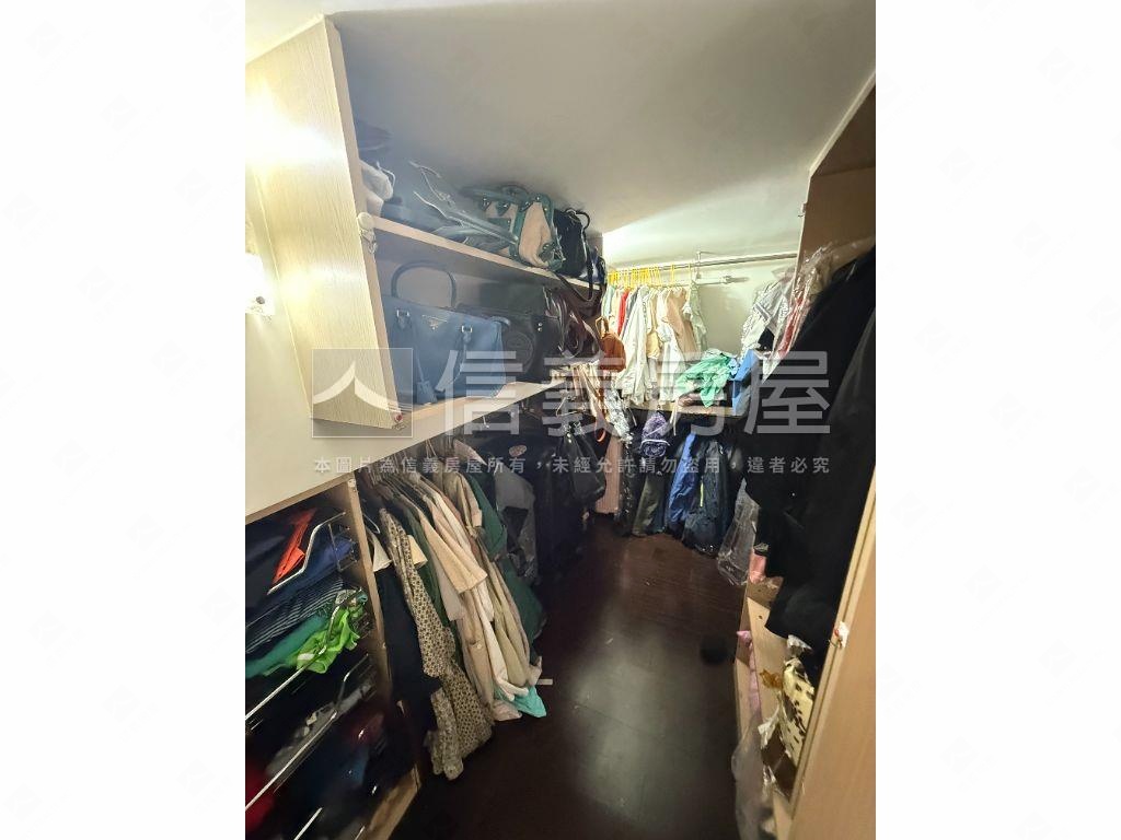 信義星座【專任】高樓景觀房屋室內格局與周邊環境