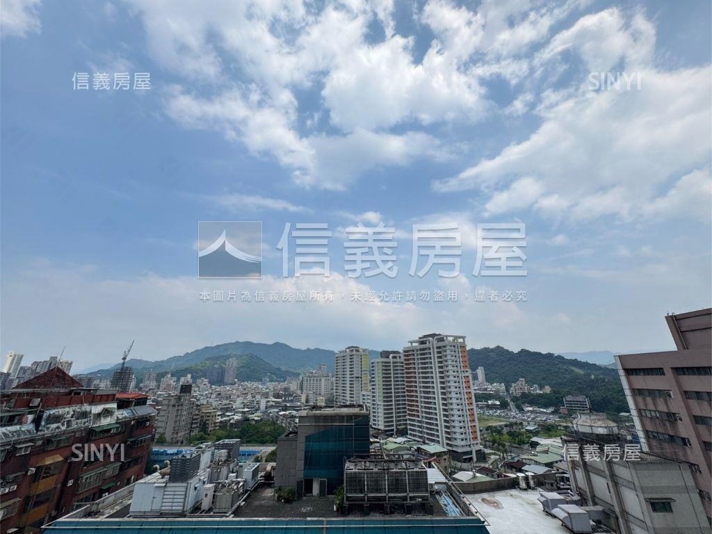 信義星座【專任】高樓景觀房屋室內格局與周邊環境