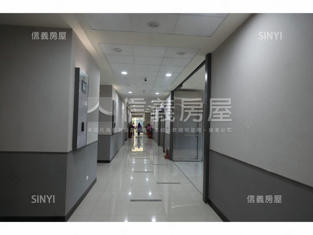永寧捷運站高層２戶辦公房屋室內格局與周邊環境