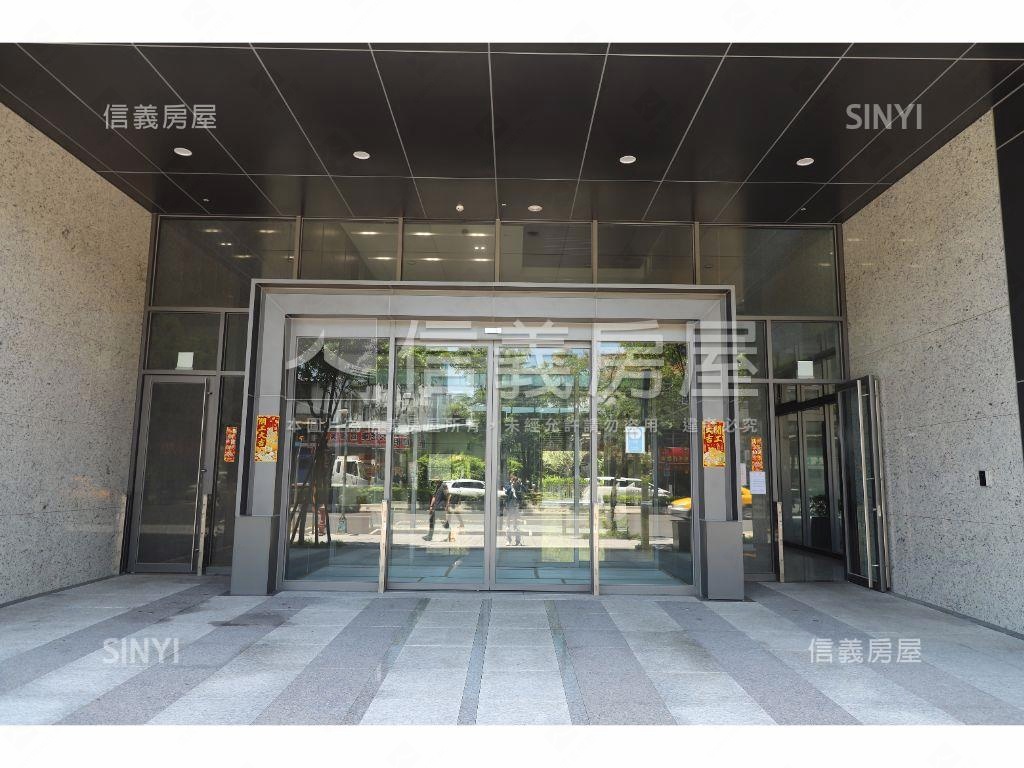 永寧捷運站高層２戶辦公房屋室內格局與周邊環境