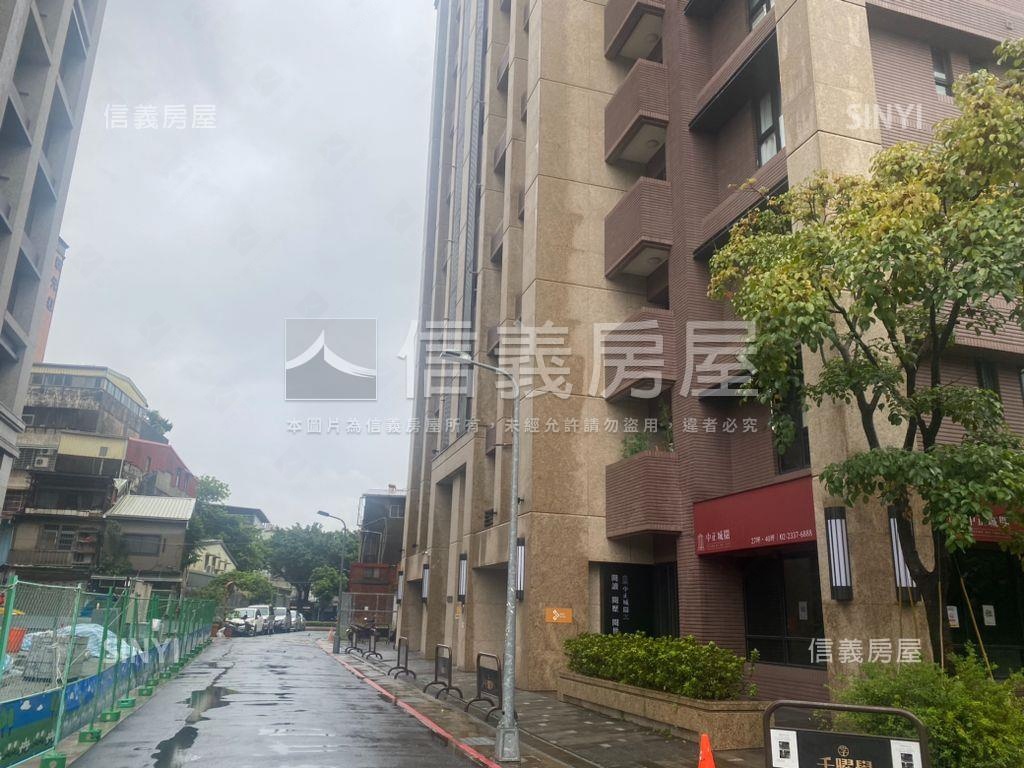 萬華千耀學１樓辦公店面房屋室內格局與周邊環境