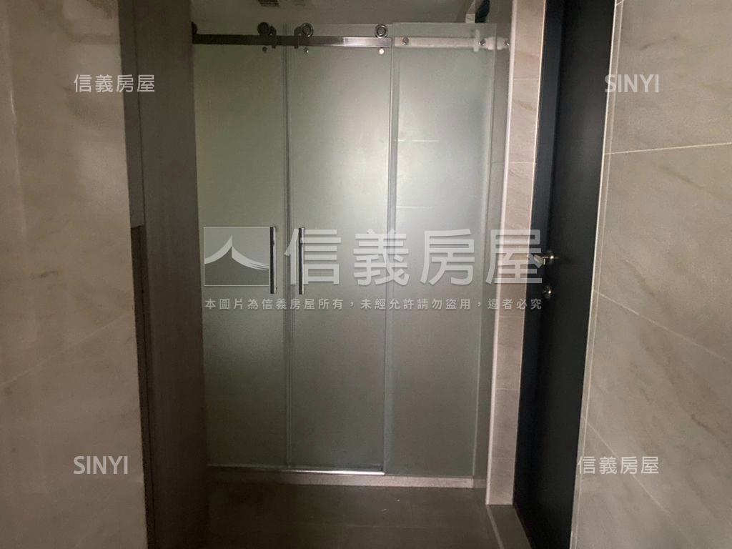 萬華千耀學１樓辦公店面房屋室內格局與周邊環境