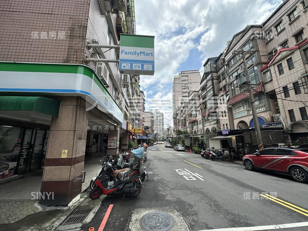 低總價名峰天下兩房房屋室內格局與周邊環境