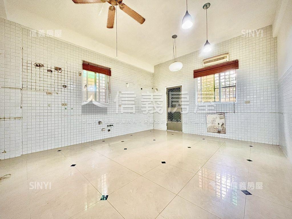 麻豆｜大地坪獨棟別墅房屋室內格局與周邊環境