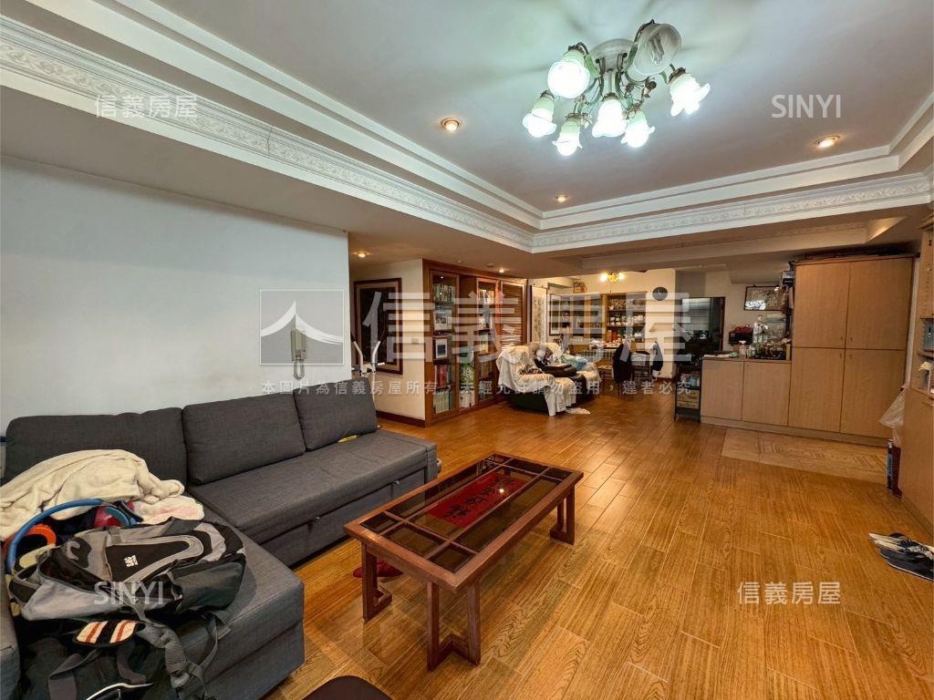 當層一戶雙衛浴開窗雙車位房屋室內格局與周邊環境