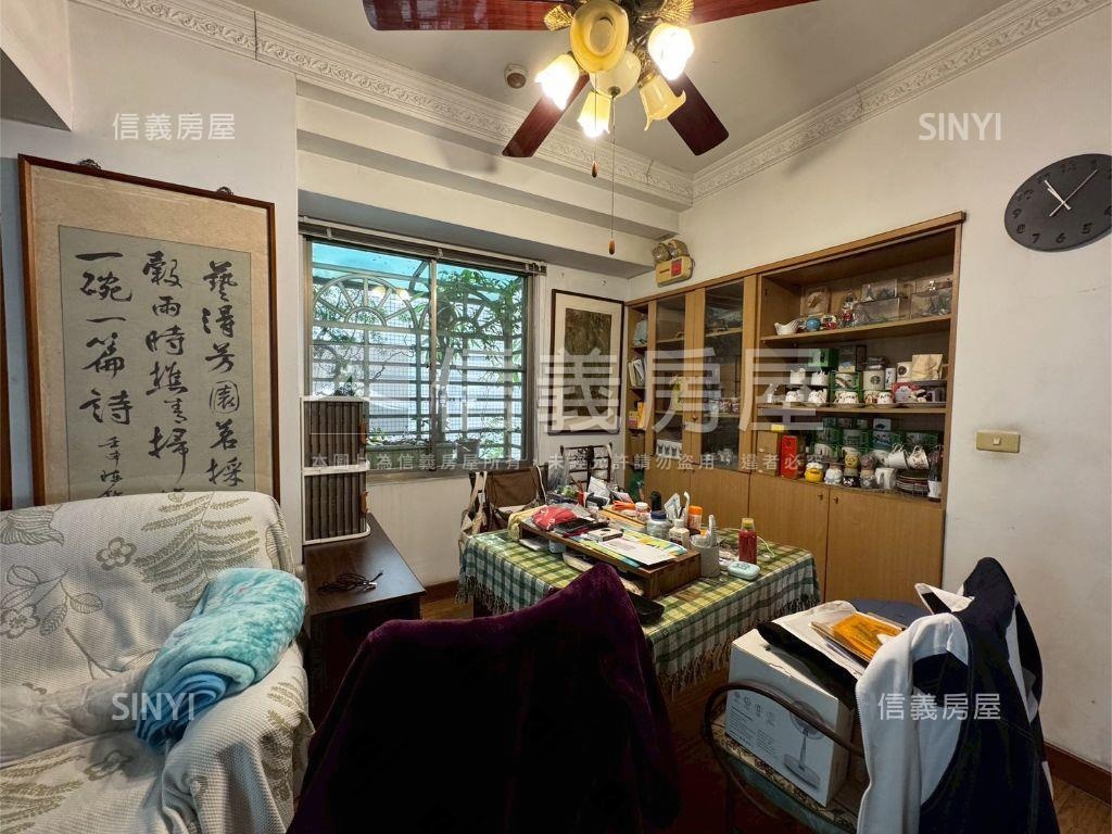 當層一戶雙衛浴開窗雙車位房屋室內格局與周邊環境