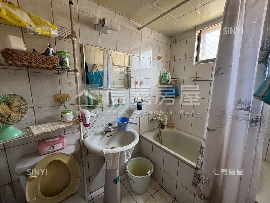 當層一戶雙衛浴開窗雙車位房屋室內格局與周邊環境