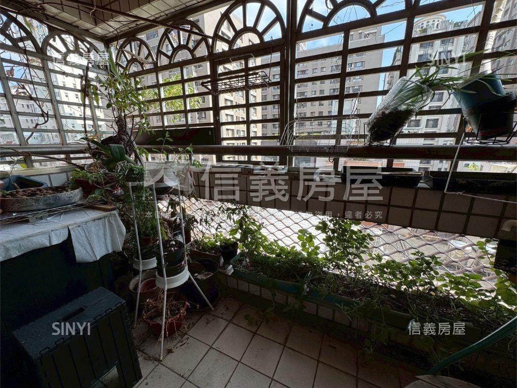 當層一戶雙衛浴開窗雙車位房屋室內格局與周邊環境