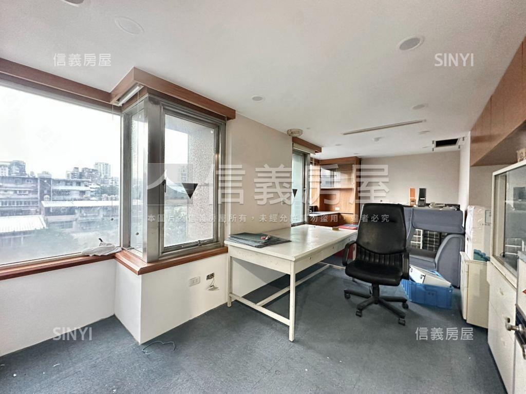 信義商圈永吉住辦稀有釋出房屋室內格局與周邊環境