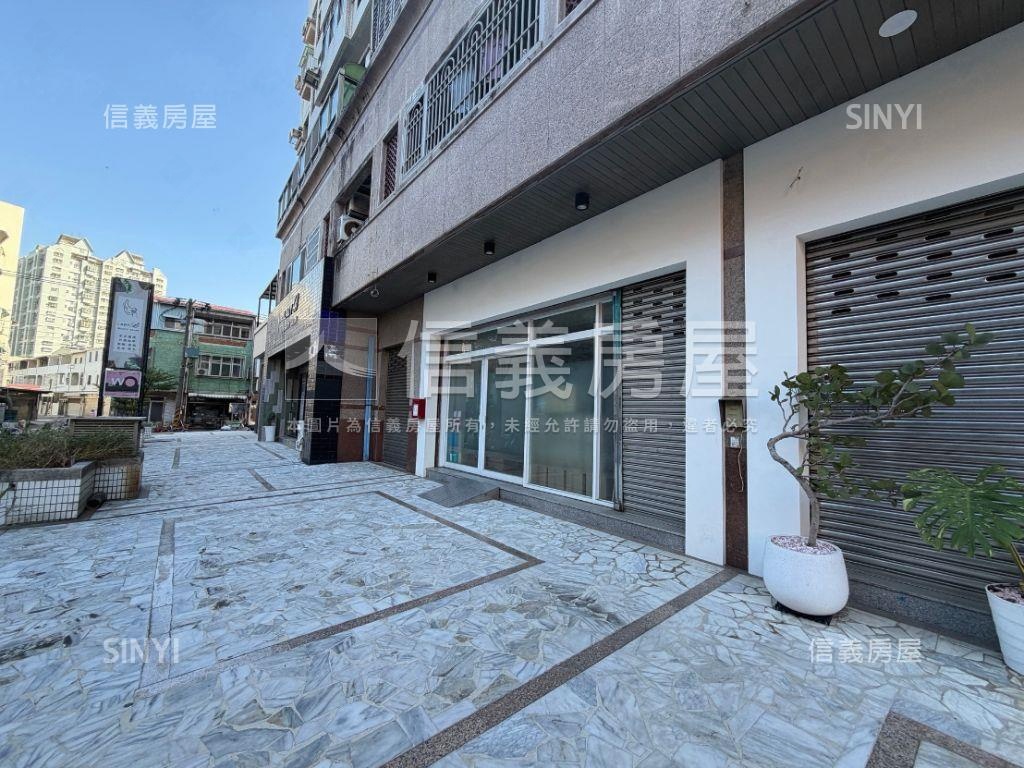 富農街店面附平面車位房屋室內格局與周邊環境