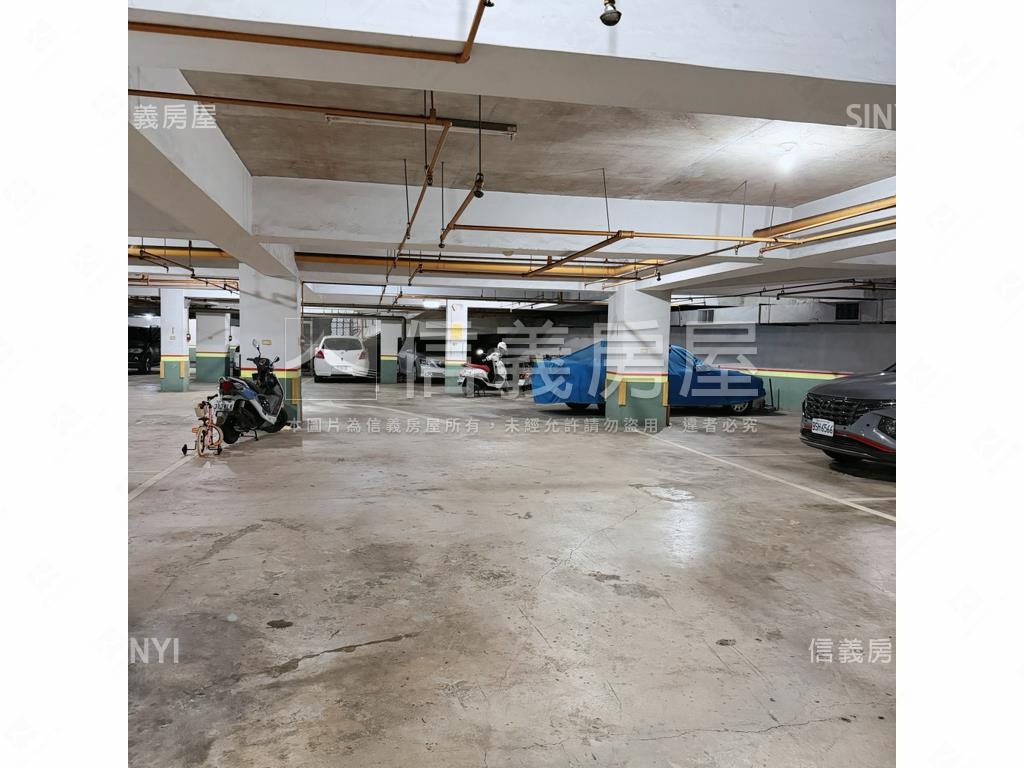 富農街店面附平面車位房屋室內格局與周邊環境