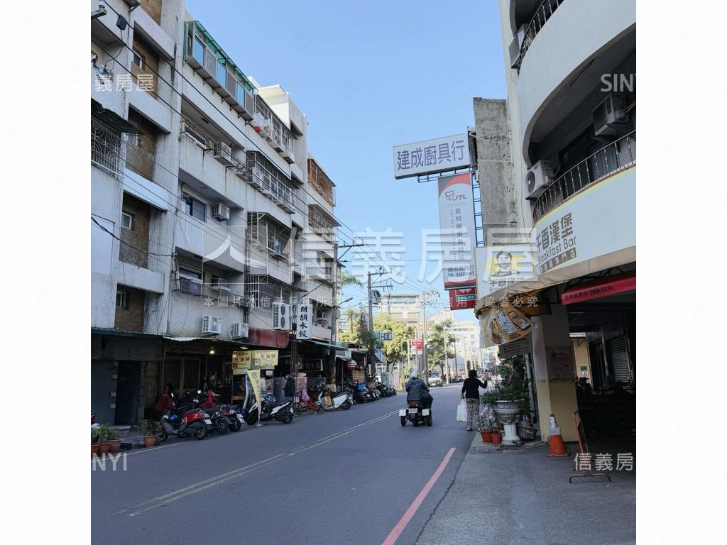 富農街店面附平面車位房屋室內格局與周邊環境