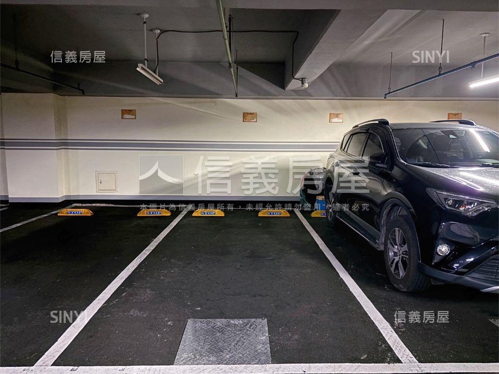 「強推」倫敦三房平面車位房屋室內格局與周邊環境