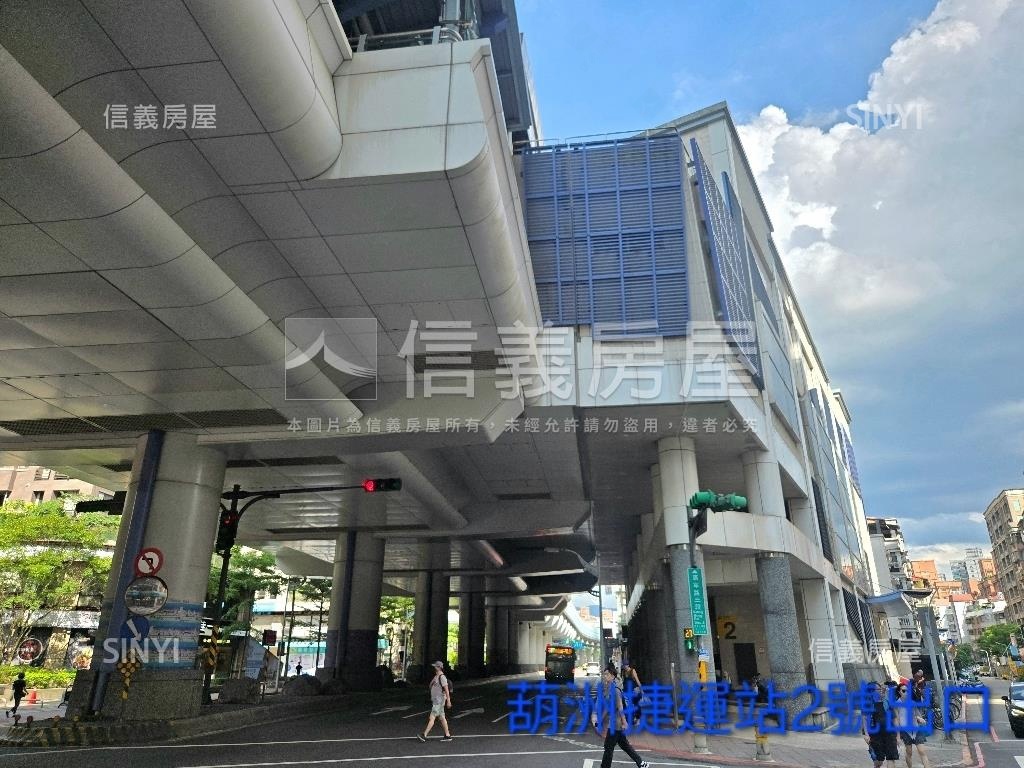 誠售麗湖學區電梯房附車位房屋室內格局與周邊環境