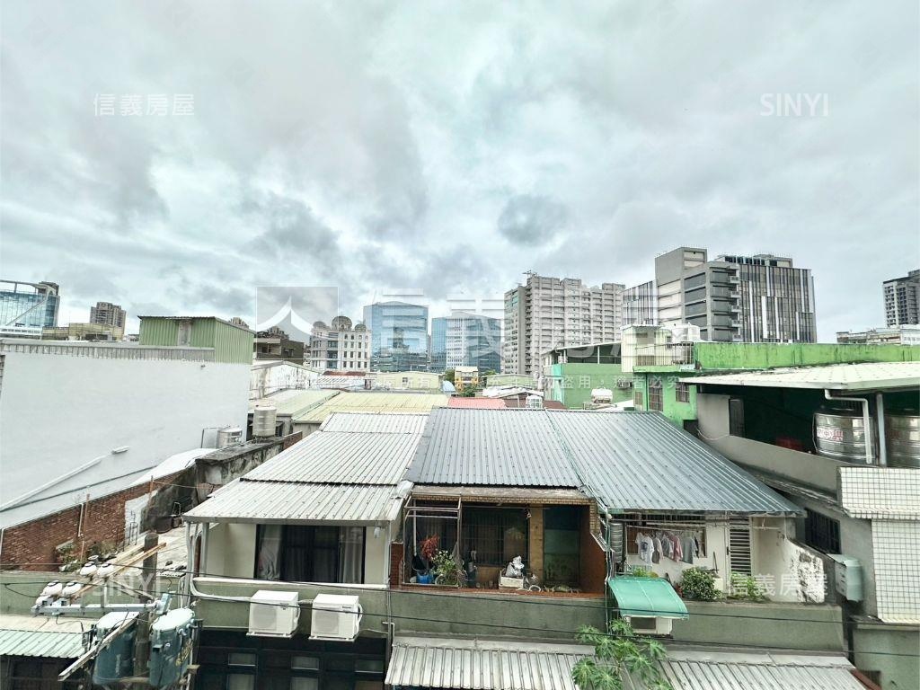 稀有獨棟電梯大空間房屋室內格局與周邊環境