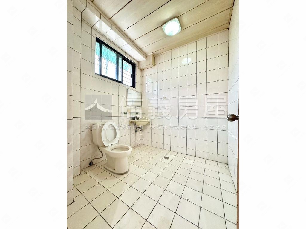 稀有獨棟電梯大空間房屋室內格局與周邊環境