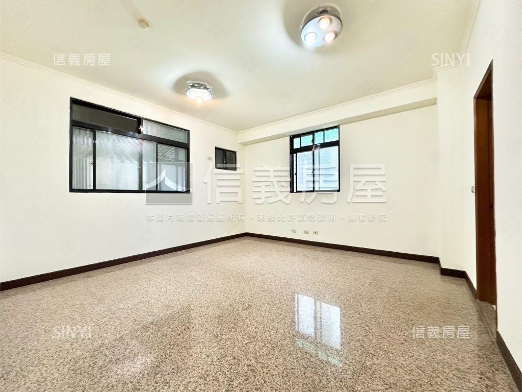 稀有獨棟電梯大空間房屋室內格局與周邊環境