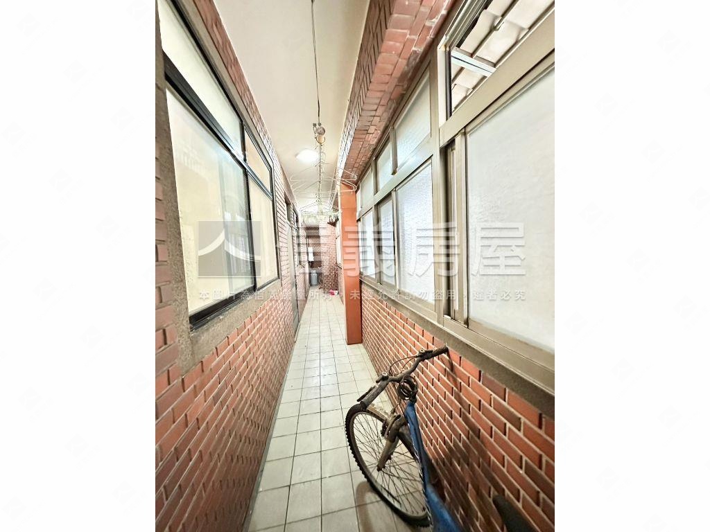 稀有獨棟電梯大空間房屋室內格局與周邊環境