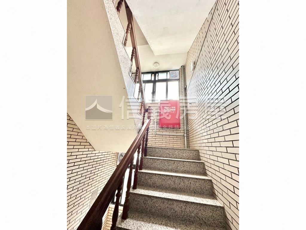 稀有獨棟電梯大空間房屋室內格局與周邊環境