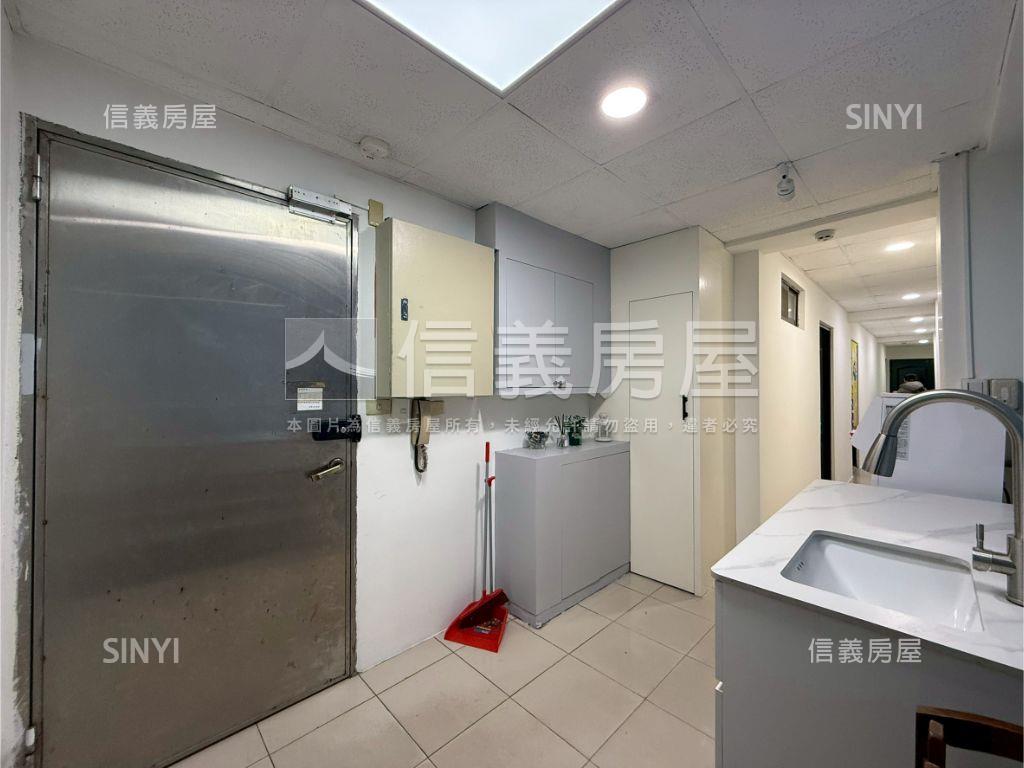 林森路｜電梯投套之首房屋室內格局與周邊環境