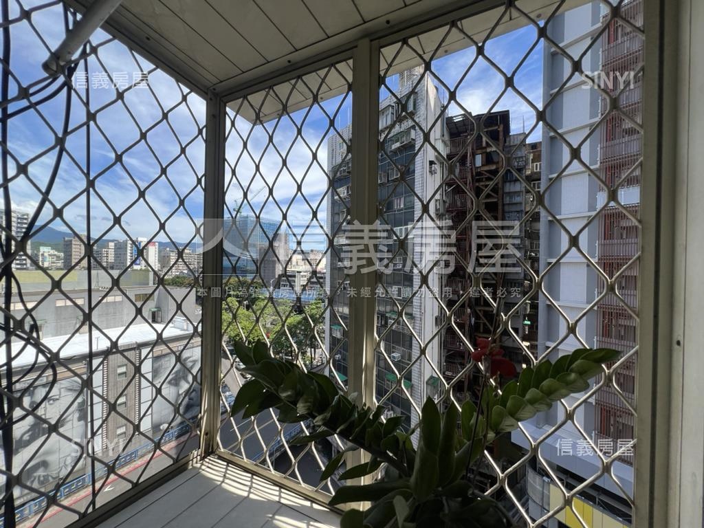 中山國小資電梯套房房屋室內格局與周邊環境