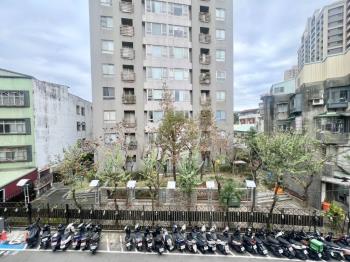 松江街江翠捷運採光三樓