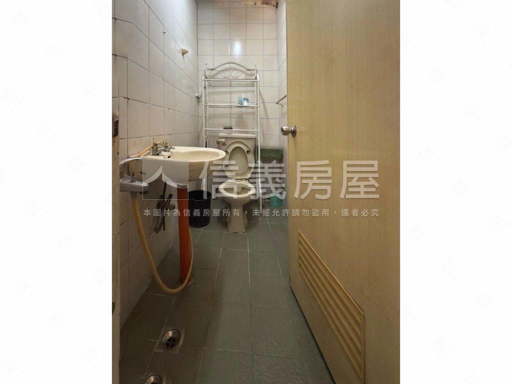 ８米活巷－樓中樓大空間房屋室內格局與周邊環境