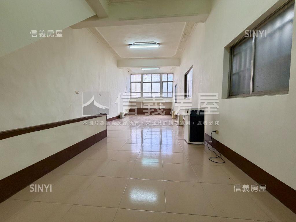 近美麗島☆正街小邊間透店房屋室內格局與周邊環境