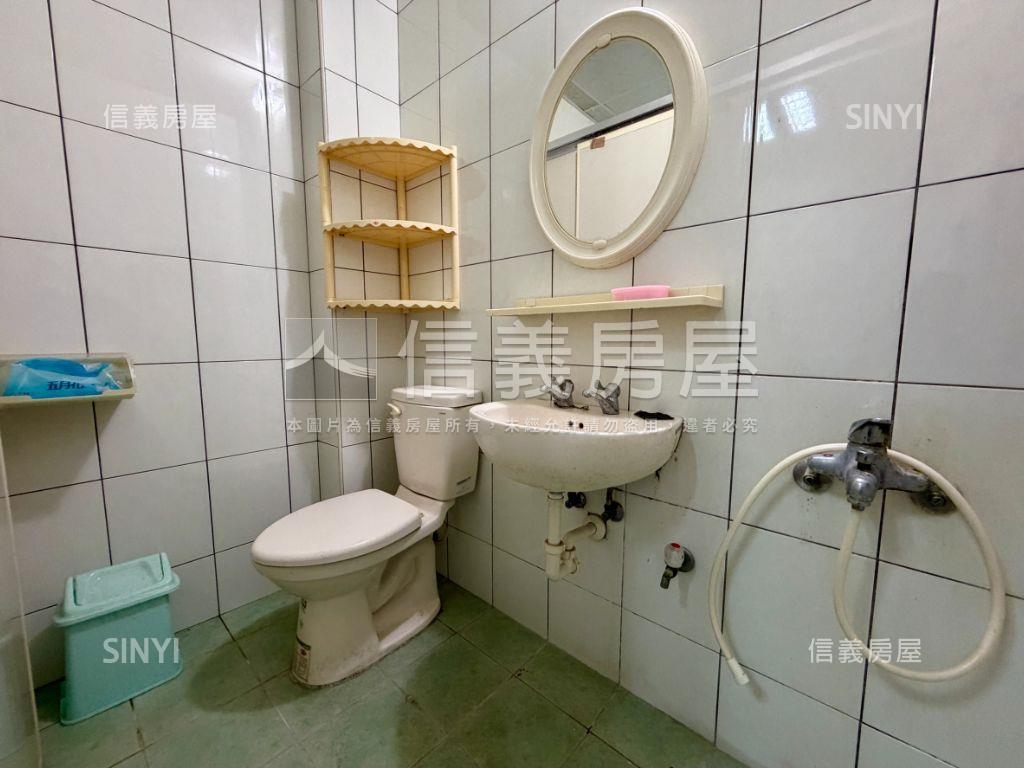 近美麗島☆正街小邊間透店房屋室內格局與周邊環境