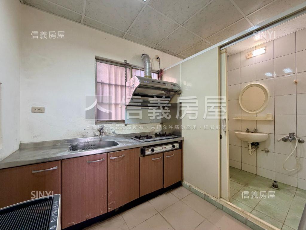 近美麗島☆正街小邊間透店房屋室內格局與周邊環境
