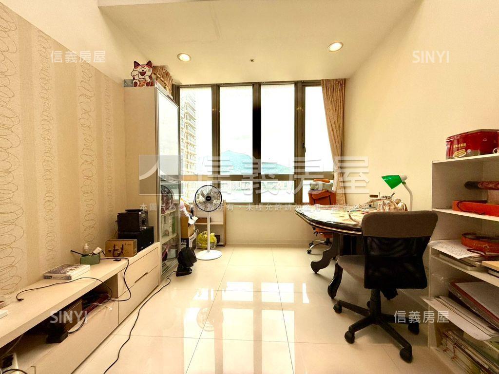 加州陽光河岸風光房屋室內格局與周邊環境