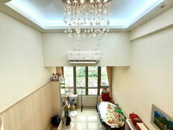 加州陽光河岸風光