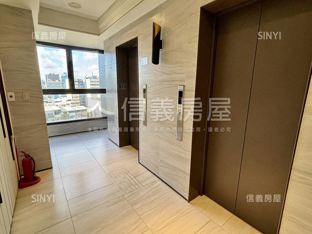 福懋心湛稀有５房平車房屋室內格局與周邊環境
