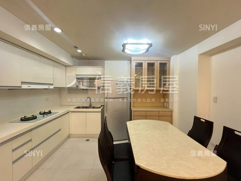 大安綠意景觀電梯典藏房屋室內格局與周邊環境