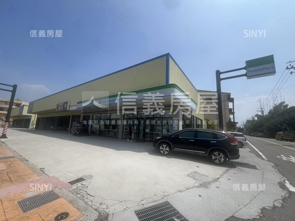 臨約３０米省道三角窗店面房屋室內格局與周邊環境