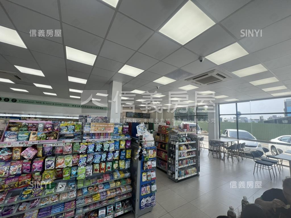 臨約３０米省道三角窗店面房屋室內格局與周邊環境