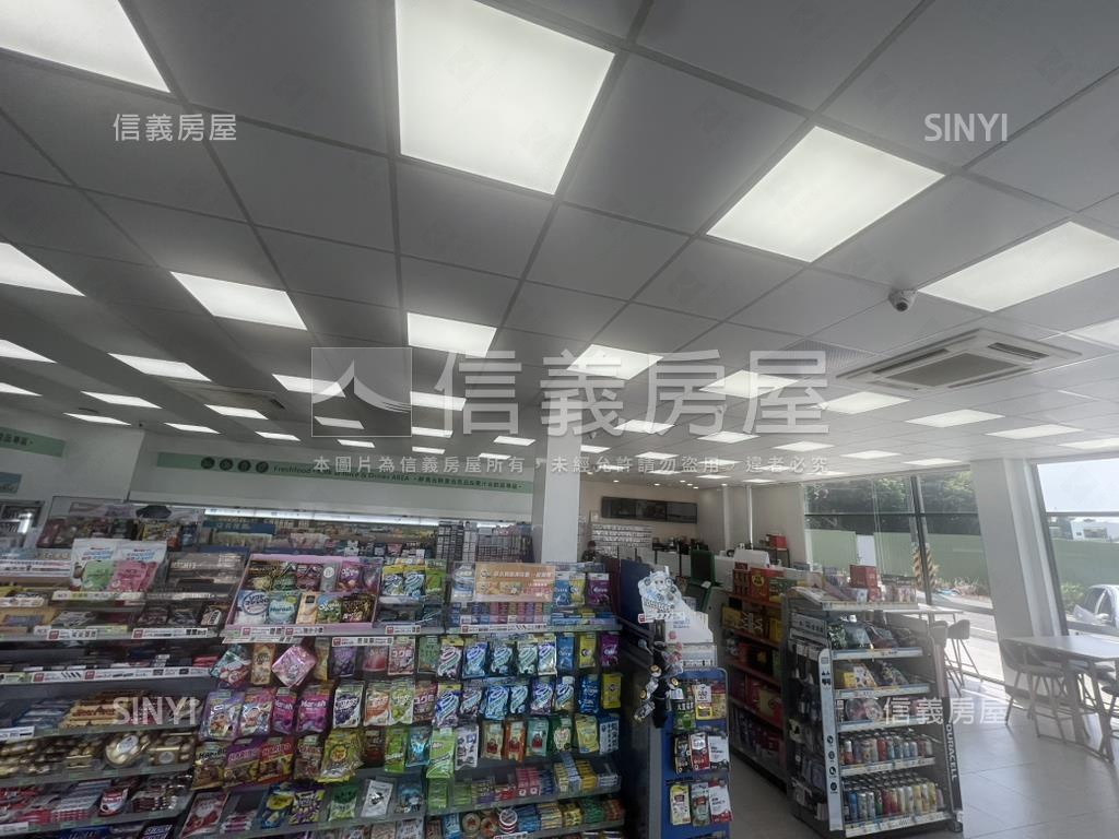 臨約３０米省道三角窗店面房屋室內格局與周邊環境